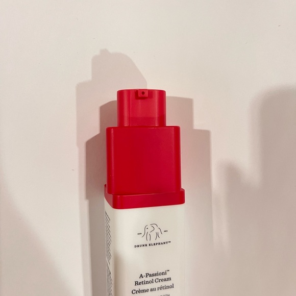 Drunken Elephant Retinol Cream. 1% retinol & photo protective - Picture 3 of 6